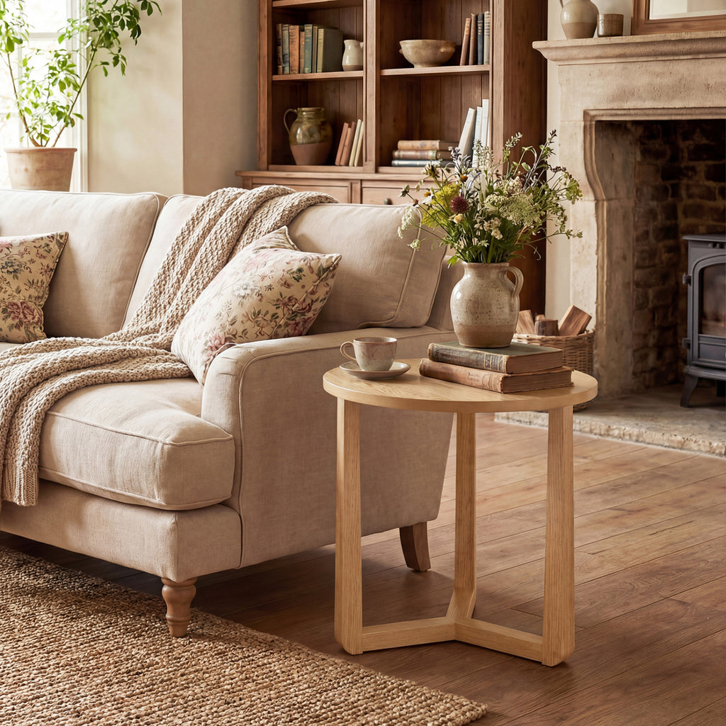 22.5" Round Side Table, Natural - Farmhouse End Table