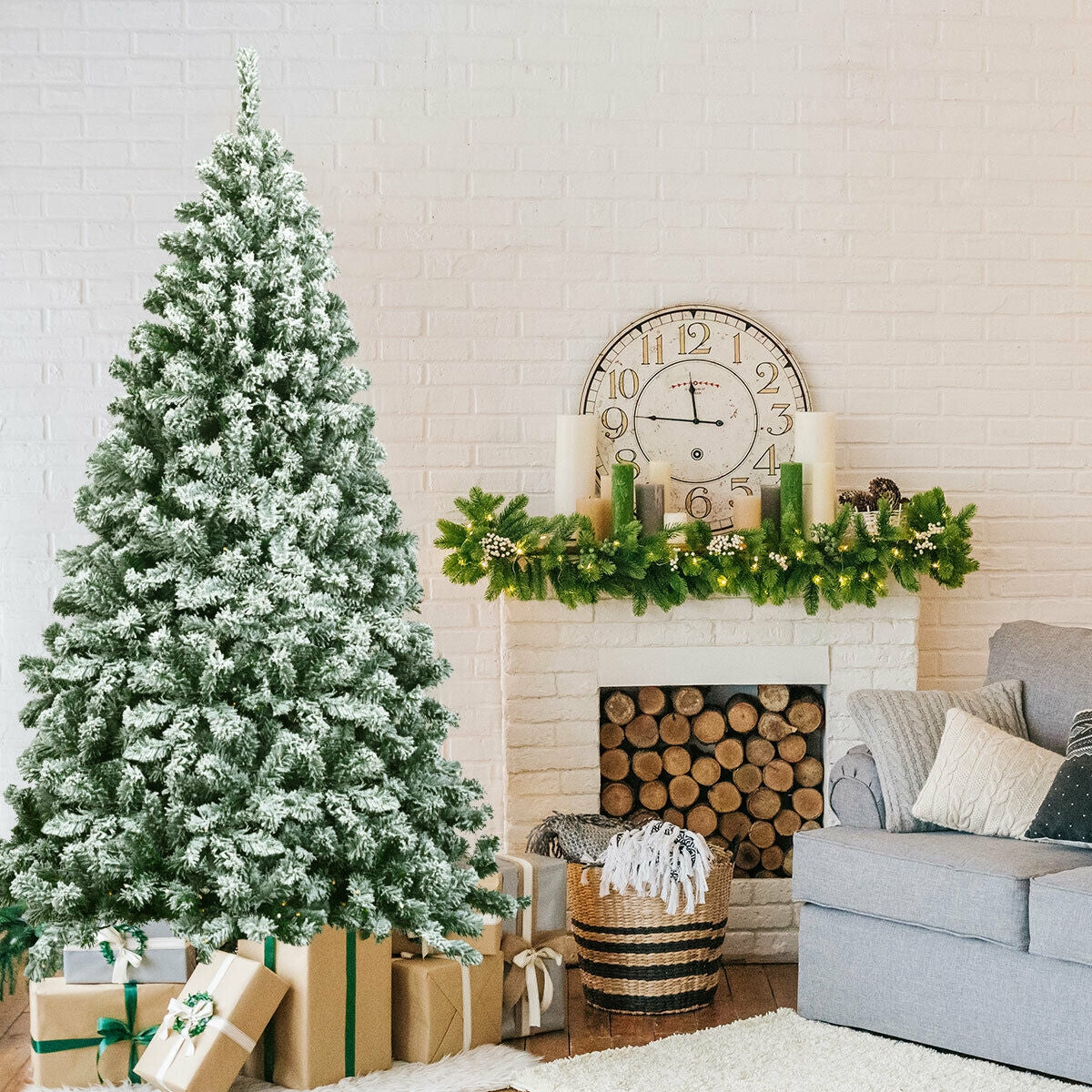 6 Feet Snow Flocked Artificial Christmas Tree with 928 Tips - Hinged Design