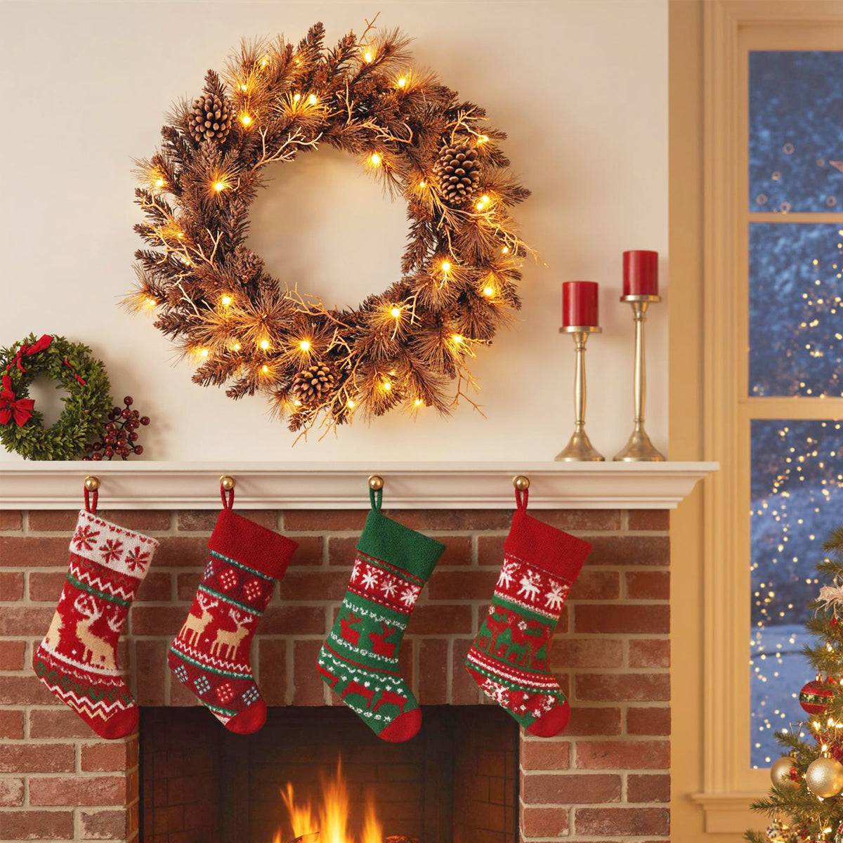 Set of 1 24-Inch Pre-lit Christmas Wreath with 105 Tips & Warm White LED Lights