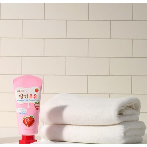 Kwailnara Milk Cleansing Foam (120 mL) (Strawberry)