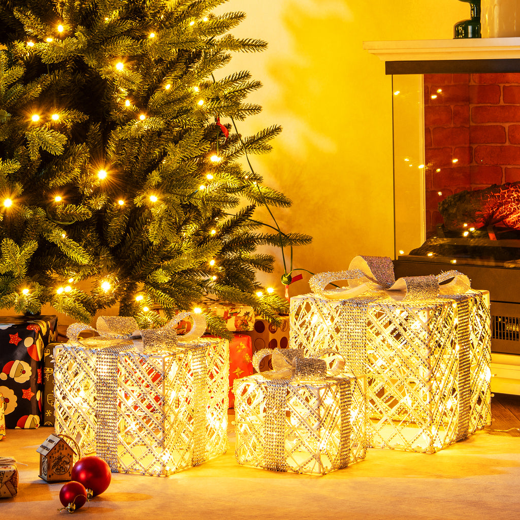 Set of 3 Christmas Lighted Gift Boxes with 50 LED Lights and Detachable Bows