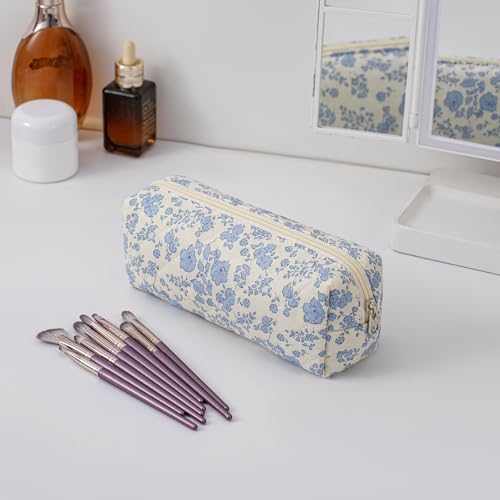 Cute Floral Makeup Brush Bag Small Cotton Quilted Cosmetic Bag for Women Travel Toiletry Zipper Make Up Pouch (Blue Floral)