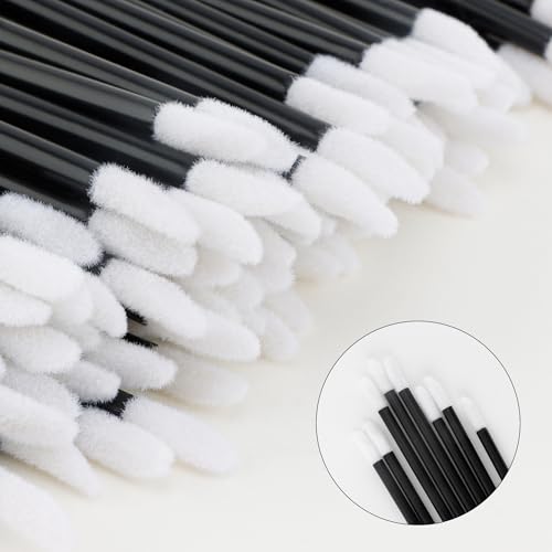 Chanaco 700Pcs Lip Wands Applicators Disposable Black Lip Brushes for Lipstick Lip Gloss Testers Wands Lint Applicator Makeup Beauty Tools for Women
