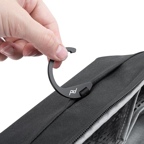 Peak Design Small Wash Pouch, Black, Weatherproof Travel Toiletry Bag, Upright or Hanging Toiletry Kit with Pockets, Magnetic Toothbrush Pocket, Wide UltraZip Opening, Toiletry Bag for Men and Women