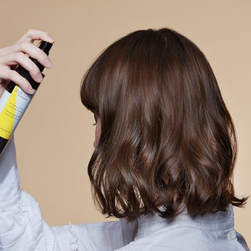 Sisley Paris Volumizing Spray - 150 mL - Provides Long-Lasting Lifting Effect - Works as Dry Texturizing Hair Spray - Non Sticky, Humidity Resistant
