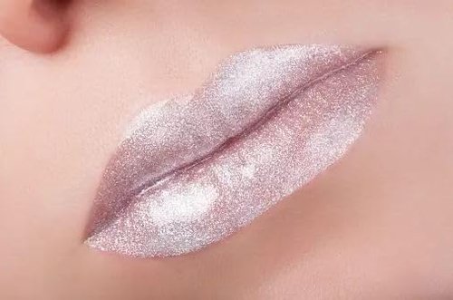 French Girl Le Lip Tint - Moisturizing & Hydrating Lip Balm for Sheer, Buildable Coverage & Shine, Clean Formula, Organic Ingredients, Vegan & Cruelty-Free - Claire