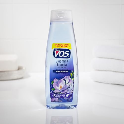 Alberto VO5 - Blooming Freesia Moisturizing Shampoo - Hydrating Shampoo - With Coconut Milk, Vitamin E and Biotin - Long Lasting Fragrance - 15 oz