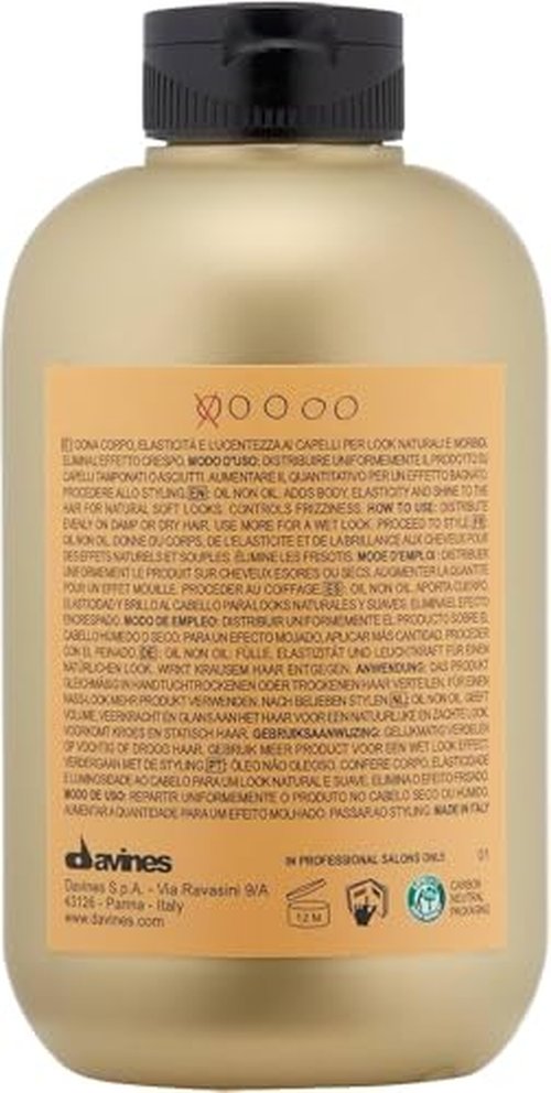 Davines This is an Oil Non Oil, For Natural Look with Hydrated Texture, Smooth Frizz Without Residue, 8.45 Fl. Oz.