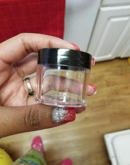 30g 30ml/1oz Refillable Black and White Plastic Screw Cap Lid with Clear Base Empty Cosmetic Jars for Nail Powder Bottles Eye Shadow Container Lot Powder Storage Container (Pack of 10) (Black Lid)