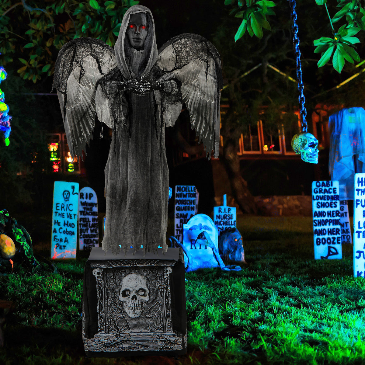 Halloween Animatronic Decoration with Light-Up Eyes and Shaking Wings - Praying Angel Style