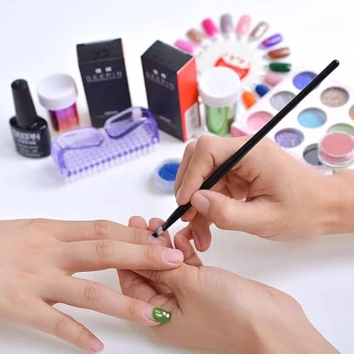 4 Pcs Nail Brush for daily Use - 4 Different Kinds of Fingernail brush with Plastic Handle Nail brush for cleaning Fingernails - Easy to use Nail Scrub brush - Nail Cleaner Nail brushes for Hands Feet