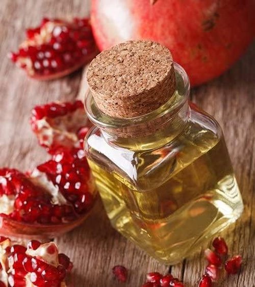 Pomegranate Seed Oil, cocojojo 100% Pure Cold Pressed 16 oz Refined Perfect for Skin Hair Nails Cuticles Premium Grade