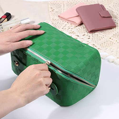 Cessfle Large Capacity Travel Cosmetic Bag Plaid Checkered Makeup Bag Portable Leather Waterproof Skincare Bag with Handle and Divider for Women 01-Green