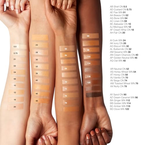 Clinique Beyond Perfecting Lightweight Liquid Foundation + Concealer For Dry Combination to Oily Skin Types | Full Coverage + Natural Matte Finish