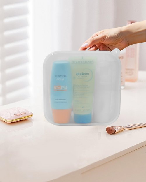 FFpaw Small Clear Silicone Pouch, Mini Makeup Travel Bag Cute Make up Pouch for Purse Portable Cosmetic Case Clear Toiletry Bag for Women Coin Purse Compact Car Bag for Essentials (White)