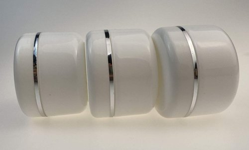 3Pcs 8 OZ (250ml) Plastic White Cosmetic Jars Lotion Containers Cream Jars with Removable Inner Liners and Dome Lids Make-up Cosmetic Containers Pot Case for Emollient Ointment Body Scrub etc