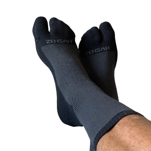 Zensah Bunion Ease - Corrector Relief Sock for Bunions Women and Men - Toe Separator Design (Black/Grey, X-Large)