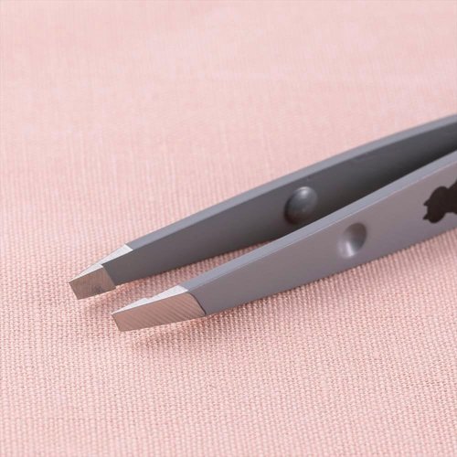 Kai Corporation KAI HC2203 Cat Tweezers with Cap Made in Japan
