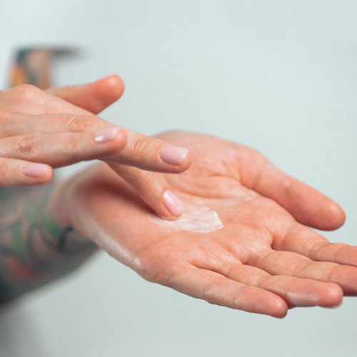 ETADERM Tattoo Lotion - Tattoo Aftercare Lotion with Aloe Vera, Glycerin, Shea Butter & Coconut Oil - Tattoo Cream Aftercare for Skin Hydration & Moisturizer - Enhances Tattoo Color & Vibrancy 236ml