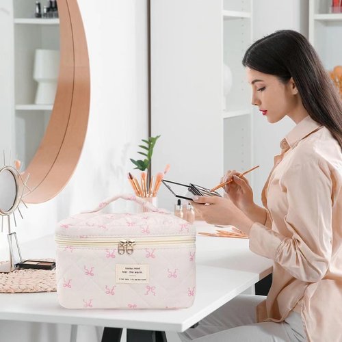 Large Travel Quilted Makeup Bag，Cute Bow Cotton cosmetic bag, Fashionable aesthetic makeup bag,Coquette Aesthetic Floral Travel Toiletry Bag for Women and Girls