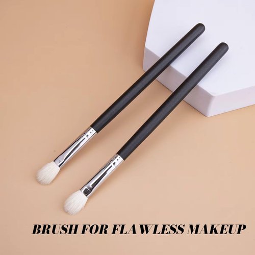 Younique Fluffy Crease Brush for Eye Makeup | Soft Synthetic Eyeshadow Blending Brush | Durable Eye Shadow Brush for Crease Precision | Lightweight Makeup Tool for Smooth Application