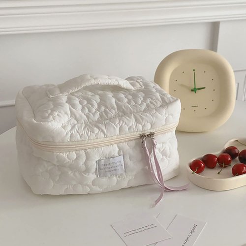 HIQUAY Large Capacity Soft Makeup Bag, Soft Travel Cosmetic Bag Makeup Pouch Bag for teens, Women and Girls (White)