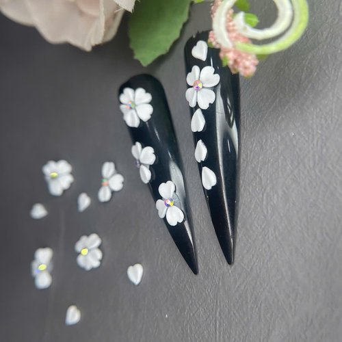 Set White Heart 3D Flowers for Nails, Handmade 3D Acrylic Flowers for Nails, Small Flower Nail Charms Rhinestones Gems by Acrylic Powder Design Deco Nail Art Women Girls (White Heart)