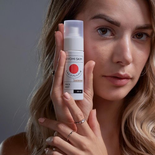 Kiyomi Skin Travel Face Mist 1 fl.oz. Moisturizer with Hyaluronic Acid, 5-ALA, Lavender and Green Tea Moisturizing Spray