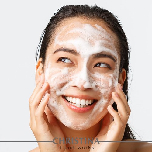 -CHRISTINA- Nuance Gentle Daily Cleanser for Face - Hydrating Facial Wash for Women & Men - Purifying, Moisturizing, Natural Emulsion with Pomegranate, Raspberry & Grape Seed Extracts - 300ml