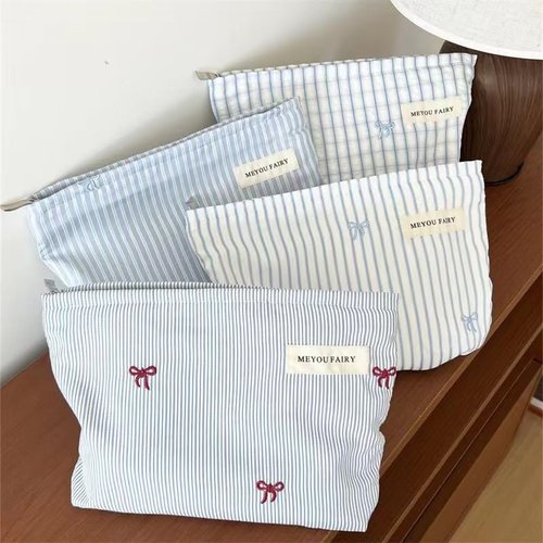 RSRSLEII Striped Makeup Bag for Women, Blue Cosmetic Bag with Bow, Travel Toiletry Cosmetic Bag with Zipper, Cute Women Aesthetic Organizer Storage Pouch, Girls Handbags Purses (03 White Stripe)