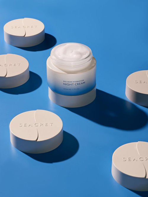 SEACRET Bio Skin Hydration Night Cream with Aloe, Niacinamide, Jojoba, Argan Oil, and Dead Sea Minerals – Deeply Moisturizing, assist in Anti-Aging, and Skin-Conditioning Formula, 50ml