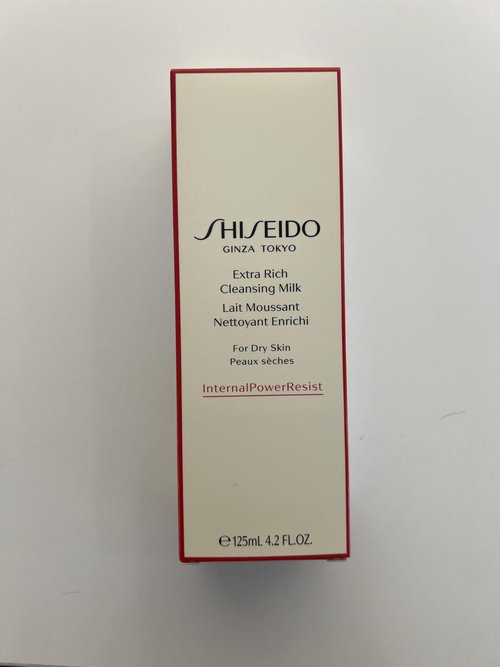 Shiseido Extra Rich Cleansing Milk - 125 mL - Gentle Cleanser for Hydrated, Moisturized Skin - Gentle & Soap Free - For Dry, Very Dry & Sensitive Skin