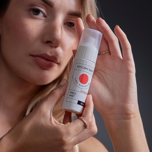 Kiyomi Skin Travel Face Mist 1 fl.oz. Moisturizer with Hyaluronic Acid, 5-ALA, Lavender and Green Tea Moisturizing Spray
