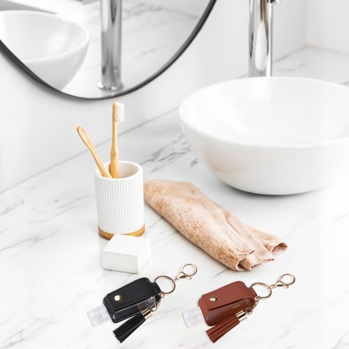Molain 2 Pcs Hand Sanitizer Keychain 30ml Portable Leather Hand Sanitizer Holder Leakproof Empty Bottles Hand Sanitizer Travel Holder Bottle Refillable for Lotion Liquid Soap Shampoo(Brown,Black)