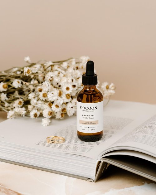 COCOON APOTHECARY Argan Oil Facial Oil, Ecocert Cosmos Organic, Protect + Soothe + Firm Skin, Rich in Vitamin E, Maintain Hydration, Soft + Smooth + Silky Skin, Organic Argan Oil, 2 fl oz