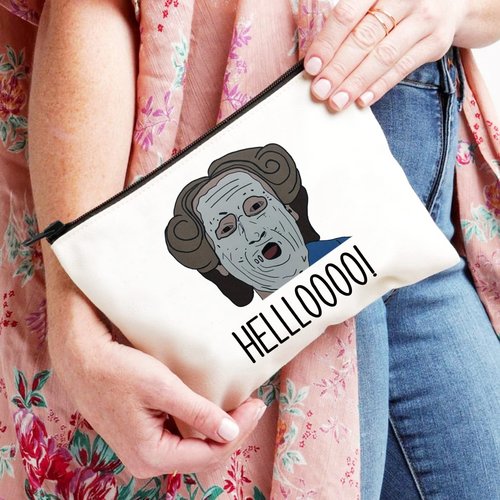 XYANFA Mrs D Inspired Makeup Bag 90s Movie Gift Funny Grandma Bag Mrs D Fans Gift Zipper Pouch