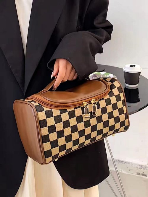 Zigihos Large Capacity Checkboard Plaid Cosmetic Bag for Women Travel Makeup Organizer Waterproof Toiletry Bag (Brown)
