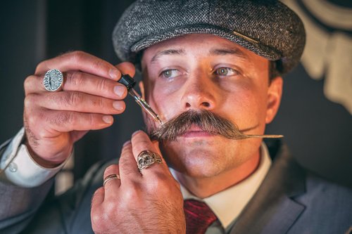 THE VINTAGE GROOMING CO. Bare Bones Medium Hold Mustache Wax and Night Fury Mustache Wax Remover Oil Set