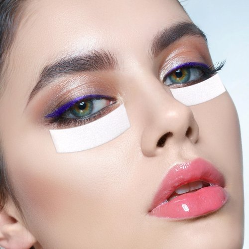 330PCS Foam Eye Pads for Eyelash Extensions,Pre Cut Medical Foam Tape Under,Eye Pads Lash Extension Lint Free Hypoallergenic Under Eye Pads Lash Supplies Beauty Tools,Easy to Tear Waterproof for Women