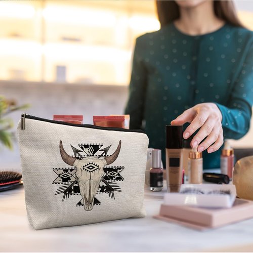 uinwk Aztec Western Makeup Bags for Women, Cow Makeup Bag, Bull Skull Western Cosmetic Bag, Western Gifts for Women, Cowgirl Gifts, Cowgirl Stuff, Western Stuff for Women
