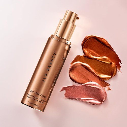 JLO BEAUTY Complexion Booster Highlighter & Bronzer for Face & Body, Lightweight Skin Care Makeup Primer with Vitamin E, Shimmer Skin Tint for Dewy Glow, That Star Filter, Pink Champagne, 1 Fl Oz