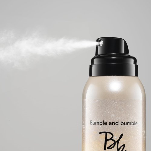 Bumble and bumble. Prêt-à-powder Très Invisible Volumizing Dry Shampoo | Volumizing, Dry-Cleansing, UV Protective + Absorbs Oil | Curly, Wavy, Straight, 3.1 Ounce