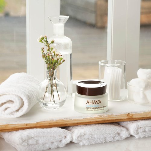 AHAVA Time To Hydrate Active Moisture Gel Cream, Advanced Skin Conditioner - Ultra Fresh Moisture Suspending Gel-Cream for Rejuvenation, Instant Hydration & Vitality, Combats Dehydration, 1.7 Fl.Oz