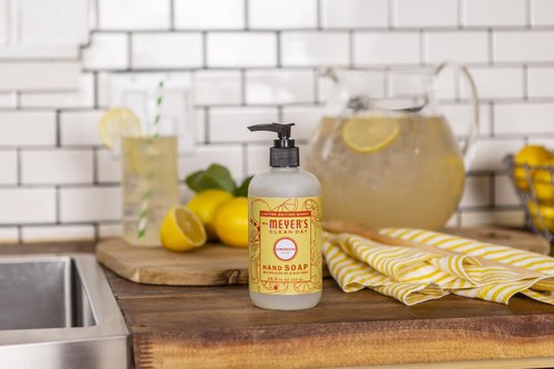 Mrs. MEYER'S CLEAN DAY Liquid Hand Soap, Cruelty Free, Hand Wash Formula Made with Essential Oils, Limited Edition Lemonade Scent, 12.5 oz Bottle