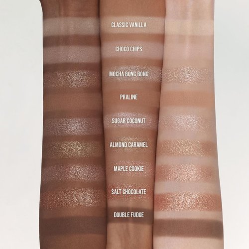 dasique Shadow Palette #21 Almond Vanilla l Vegan, Cruelty-Free l 9 Blendable Shades in Smooth Matte and Shimmer Finishes with Gorgeous Pearls