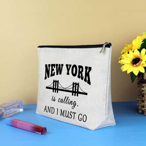 New York Travel Gift Makeup Bag NYC Gift for Girls Women Souvenir Zipper Cosmetic Bag New York City Themed Vacation Present Girls Trip Weekend Present Travel Toiletries Pouch