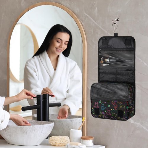 lakefvgk Black Cats Hanging Toiletry Bag, Spacious Travel Toiletry Bag for Women Men, Cosmetic Bags for Women, Travel Makeup Bag Suitable for Business, Camping, and Fitness
