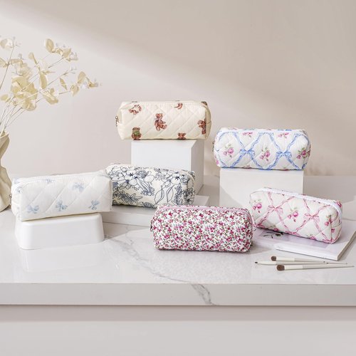 HHQQWZ Cute Floral Cotton Makeup Brush Cosmetic Bag for Women, Travel Quilted Zipper Make Up Bag, Flowers Toiletry Organizer Case Kawaii Makeup Cosmetic Travel Cloth Pouch (Pink+Red Floral)