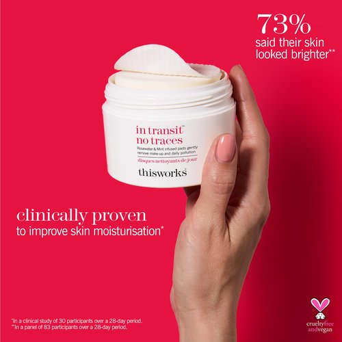 This Works - In Transit No Traces Cleansing Pads, Rosewater & Mint Infused Facial Wipes, Gentle Make-Up Remover (80 pads)