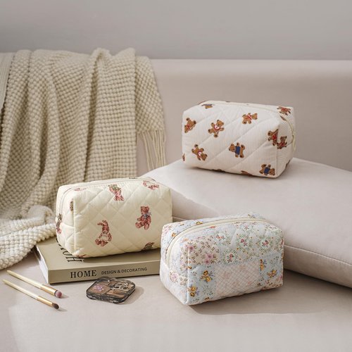 RSRSLEII Small Quilted Cotton Makeup Bag, Aesthetic Cosmetic Bag, Cute Floral Makeup Pouch, Kawaii Trendy Preppy Travel Toiletry Bag for Women and Girls (04 Black Bow)